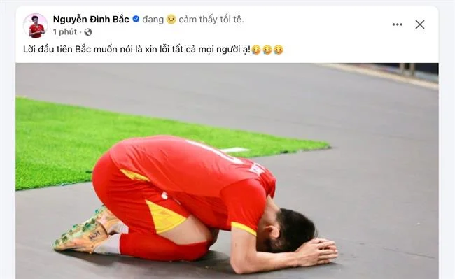 Game thủ E-sports đang thi đấu trên máy tính, biểu tượng cá cược E-sports 123b tải app